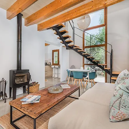 Cosy 2-bed With Pool, Pollenca